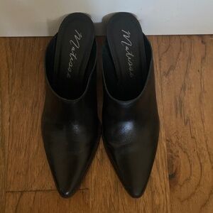 Matisse Black Leather Mules/Slides